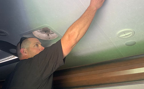 8d7af8_3f69b967f5c148b3b7e0b80589c2becc~mv2 - RV Air